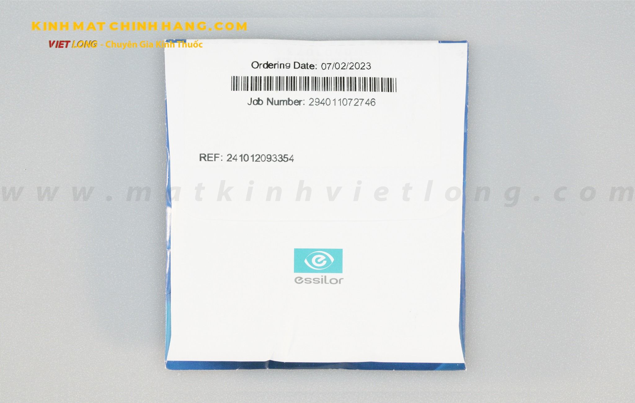 TRÒNG ESSILOR 1.50 VÁNG PHỦ CRIZAL SAPPHIRE HR GEN8