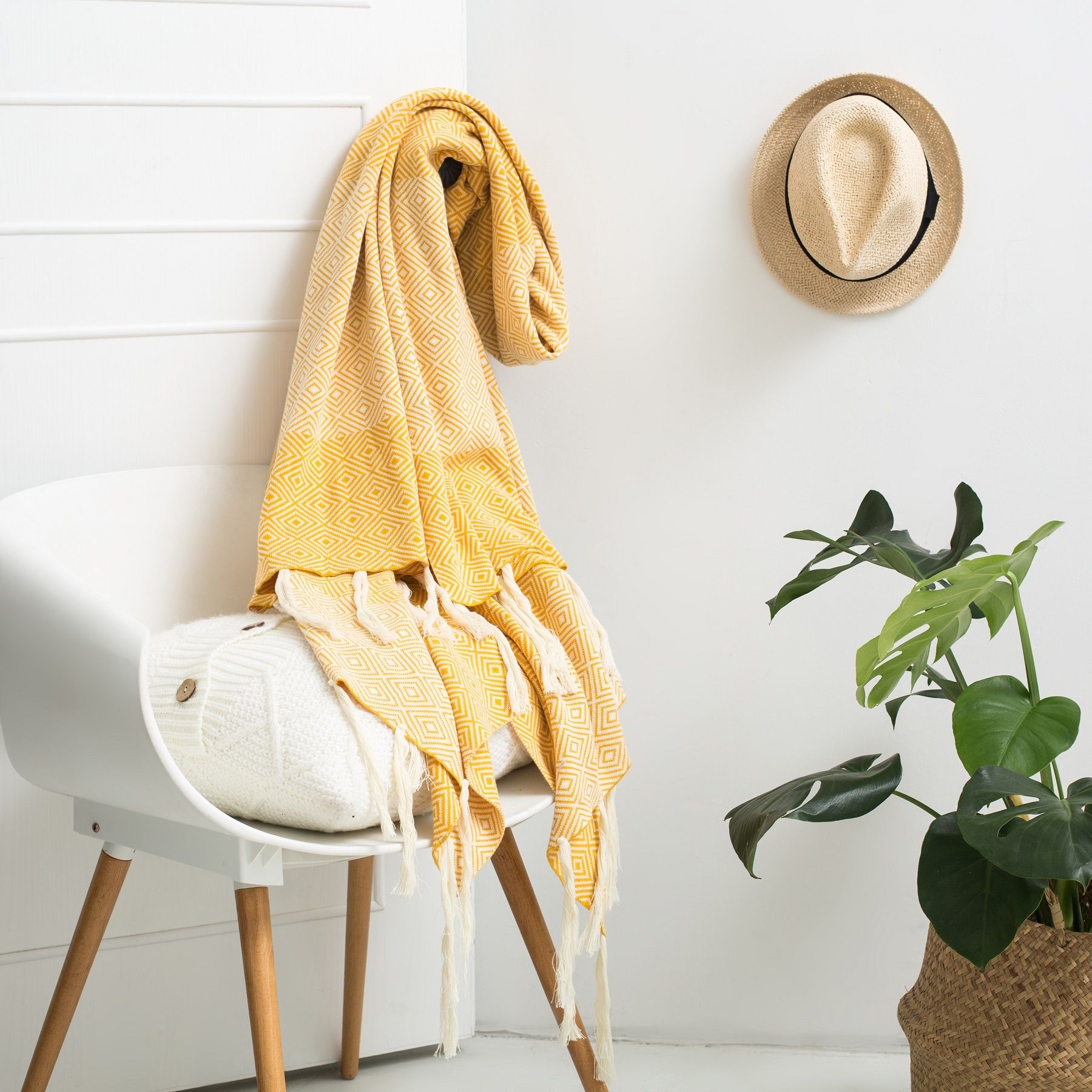 Mền sofa vuông đồng tâm - Yellow
