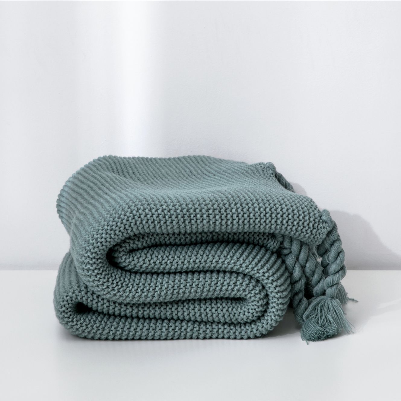 Mền sofa đuôi thừng - Grey green