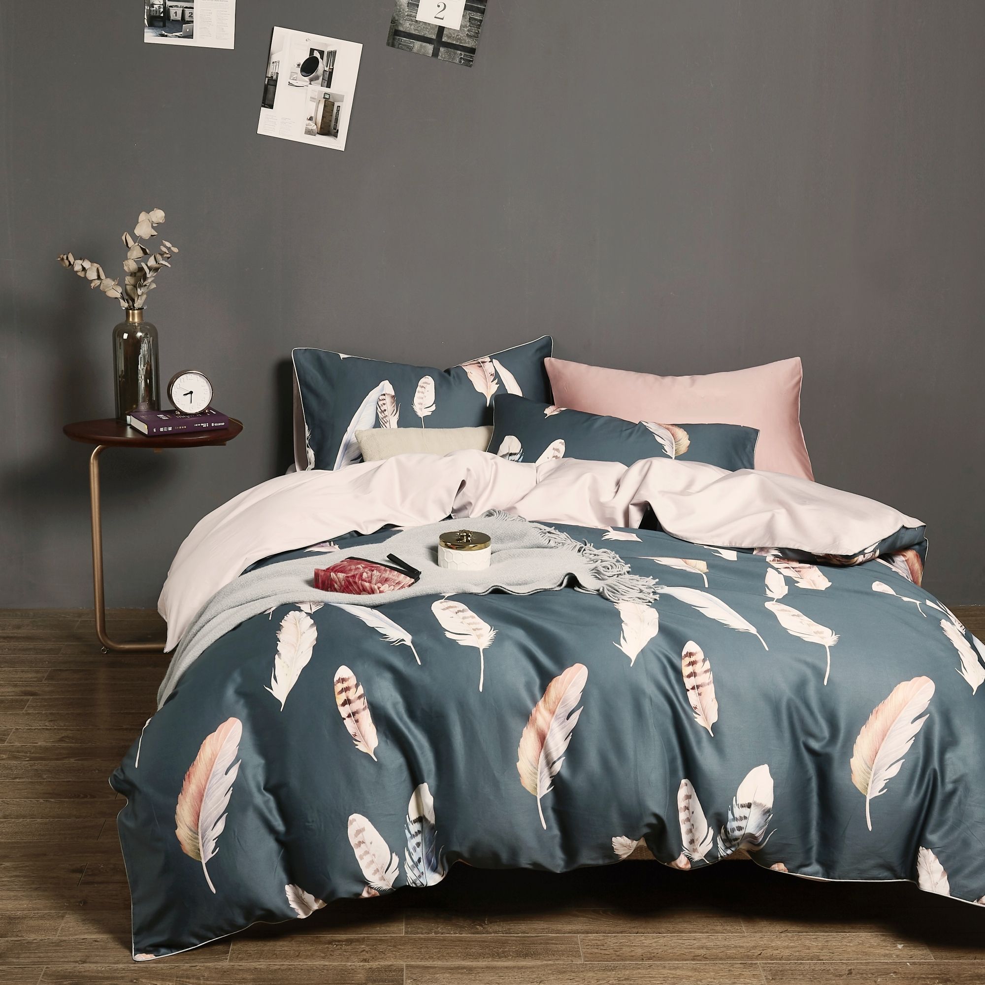 Best price 133 Feathers