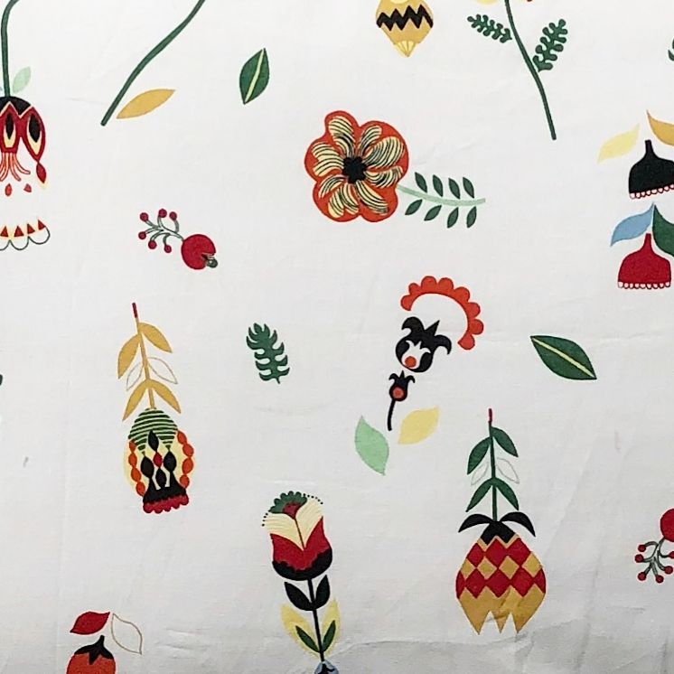Pillow case 213 Flowers and leaves