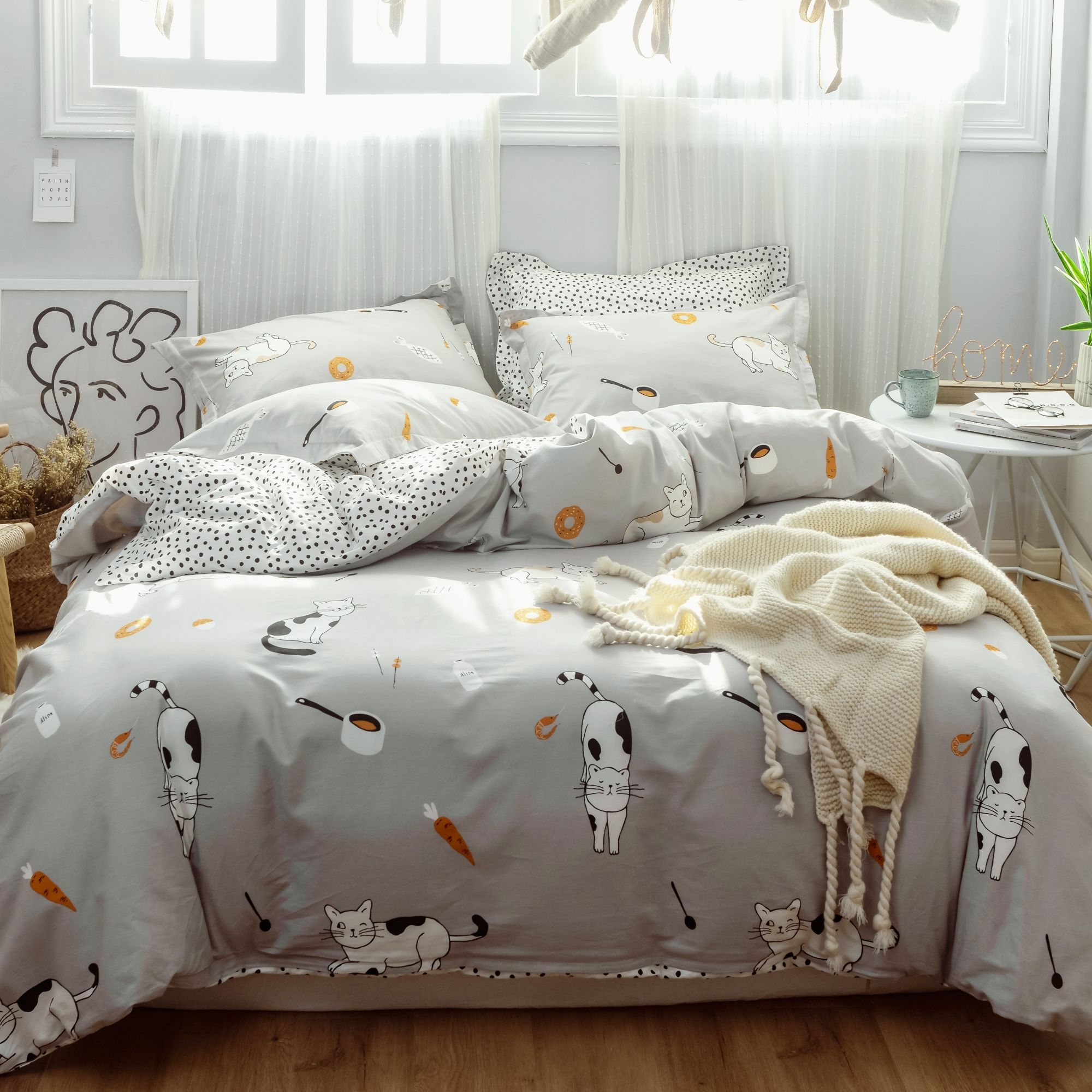 Best price 149 Cats on grey