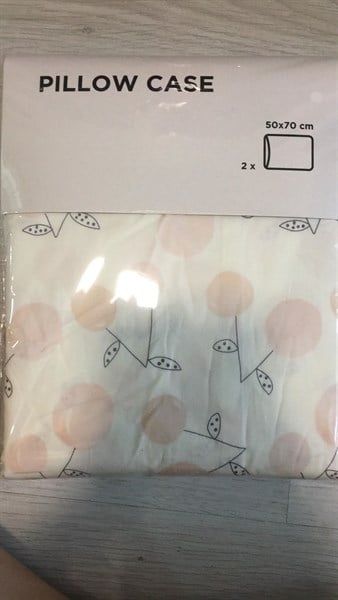 Pillow case 027 Cherry on cream