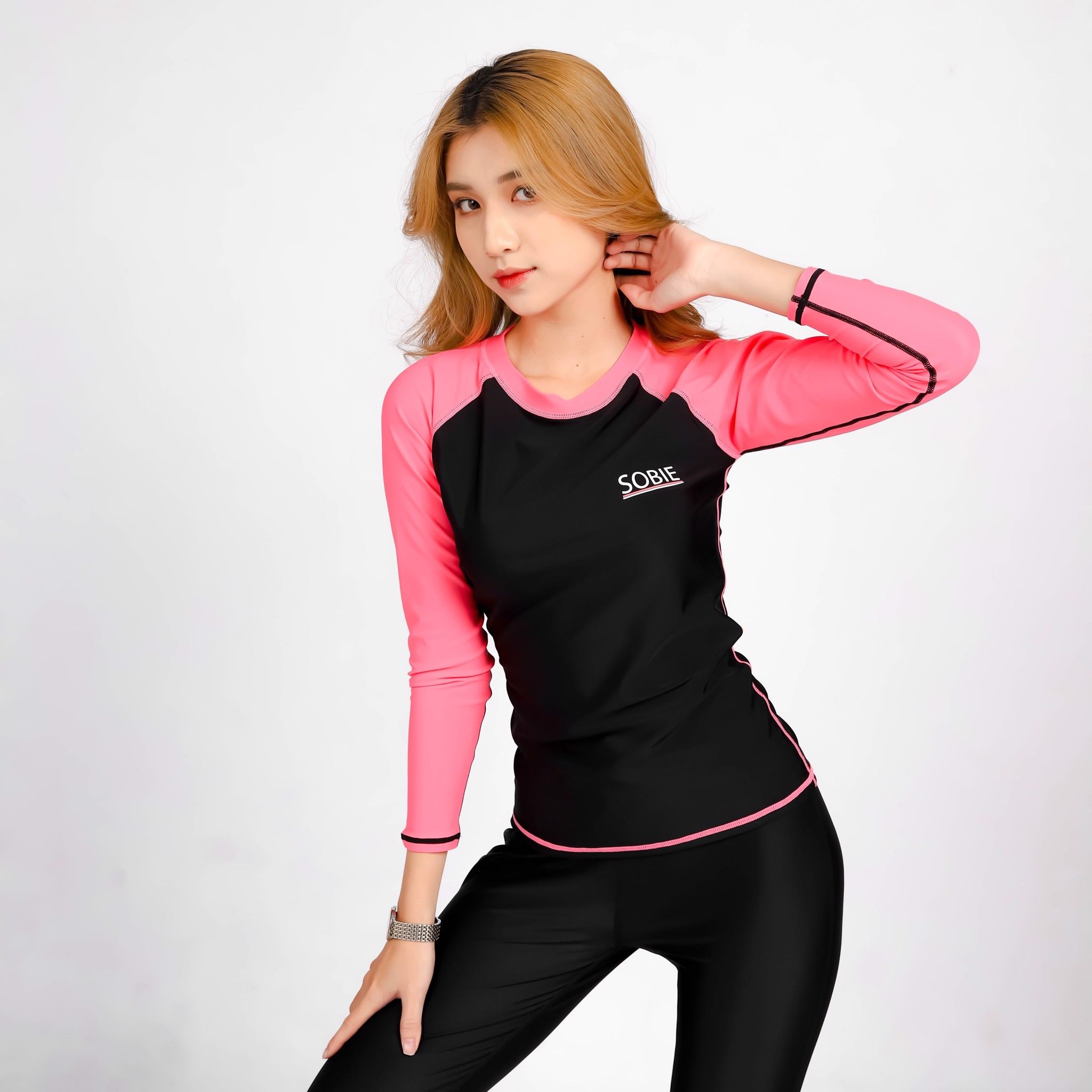 Áo Bơi Nữ Kín Đáo Sobie Black Pink