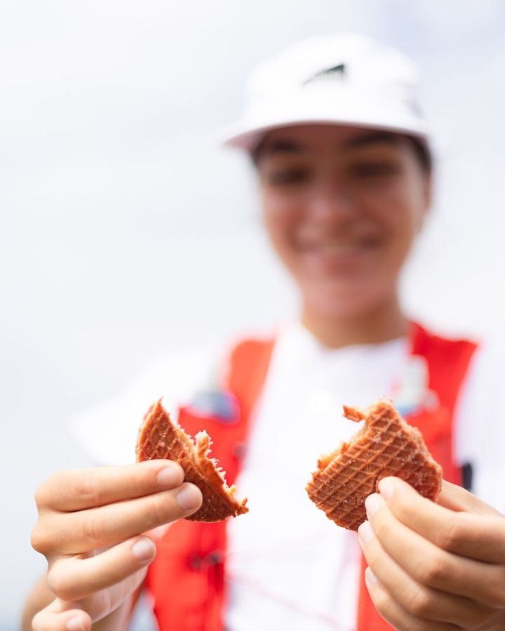 Bánh năng lượng Naak Ultra Energy Waffles vị Berries 30g