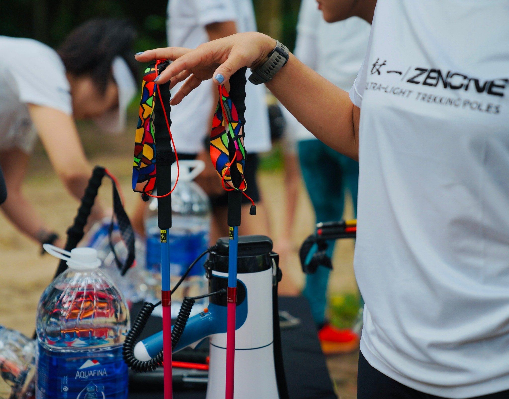 Gậy leo núi chạy trail siêu nhẹ bền chắc Zenone Z1802 Carbon colorful