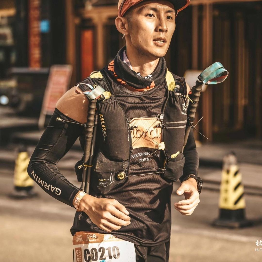 Gậy leo núi chạy trail siêu nhẹ bền chắc Zenone Z2150 full Carbon