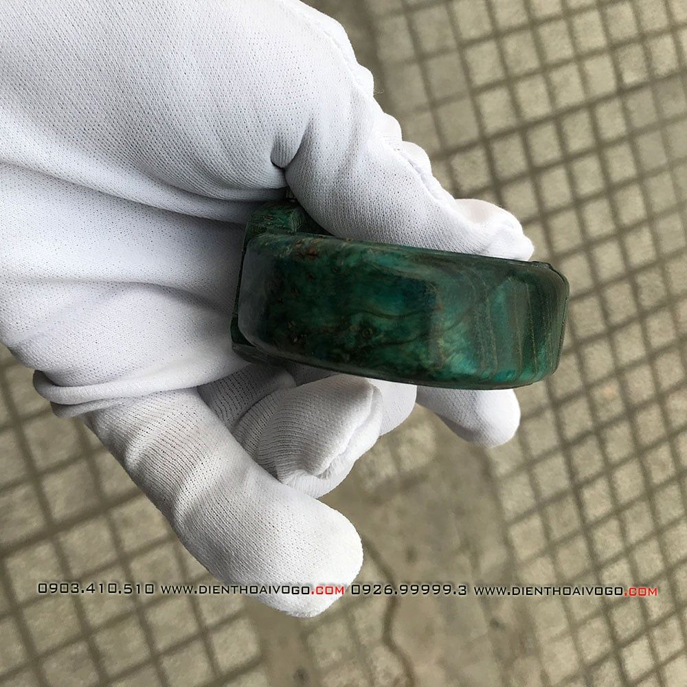 Đồng hồ bằng gỗ Ngọc Lục