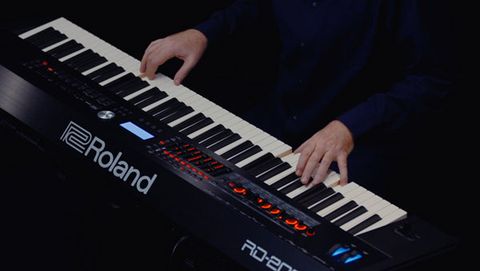ROLAND RD-2000 DIGITAL PIANO