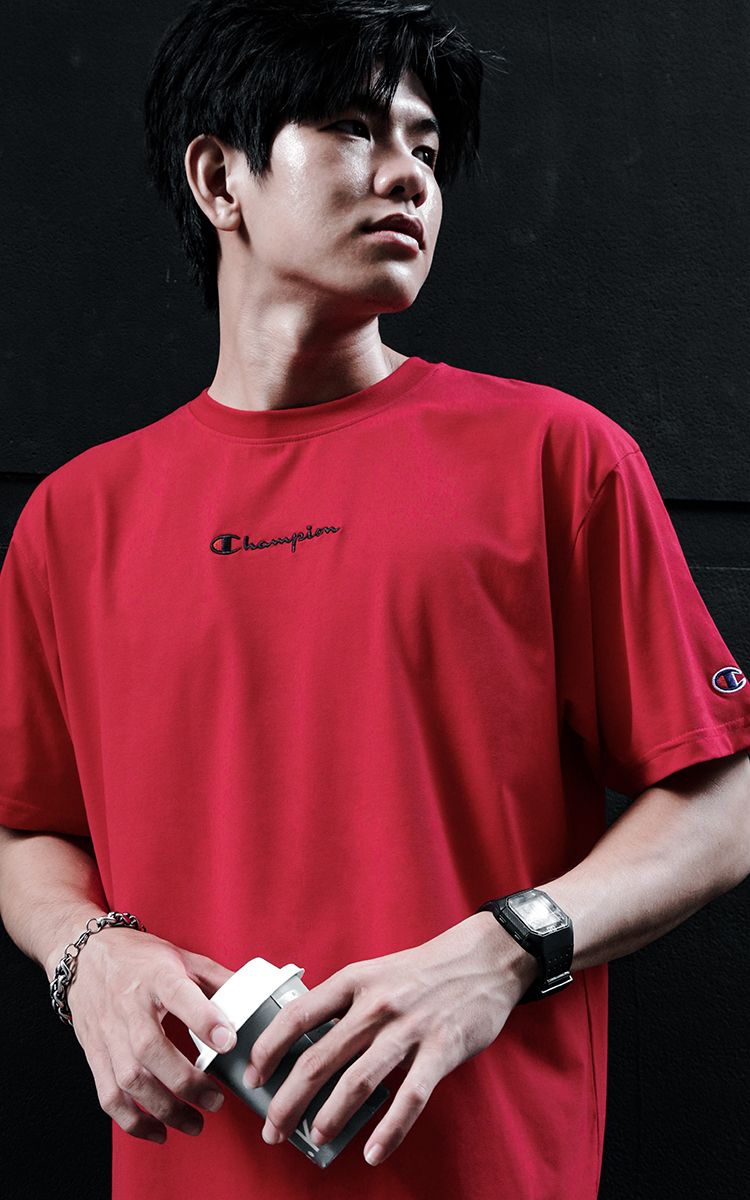 Champion Embroidered Logo In The Middle T-Shirt In Red