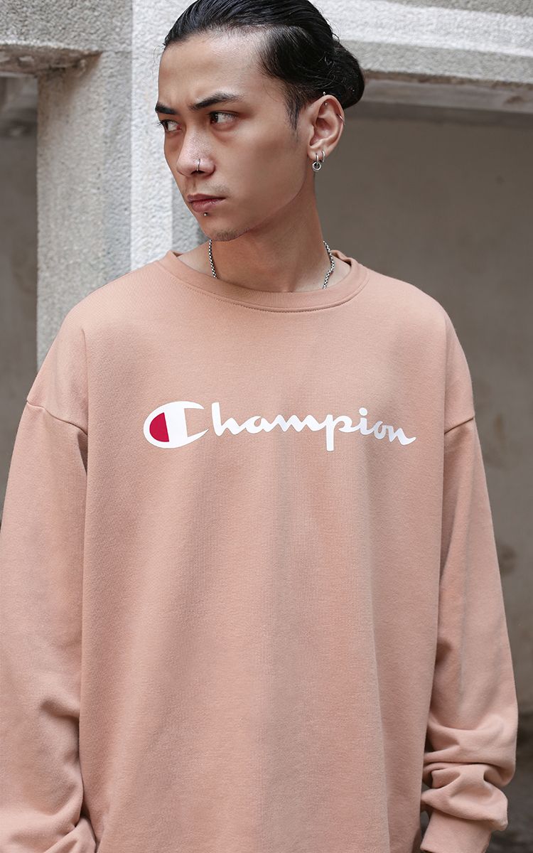 Champion Big Logo Sweater In Pink