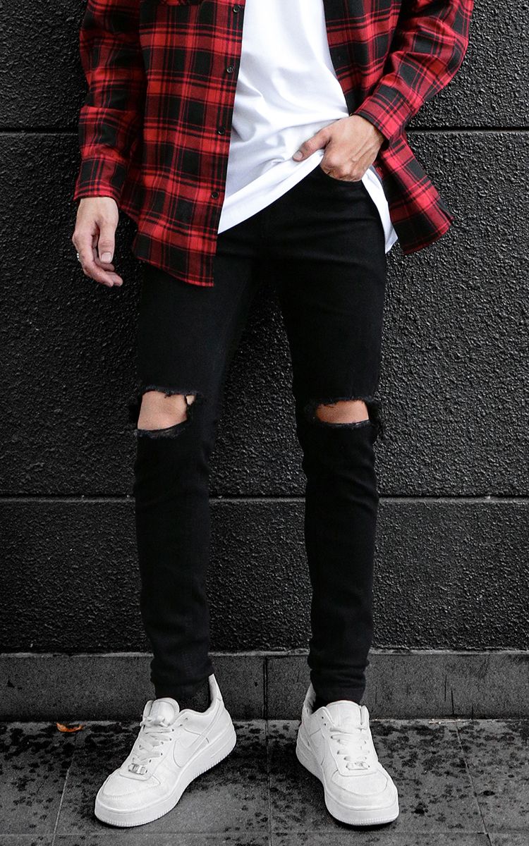 Ripped Distressed Skinny Jeans In Black