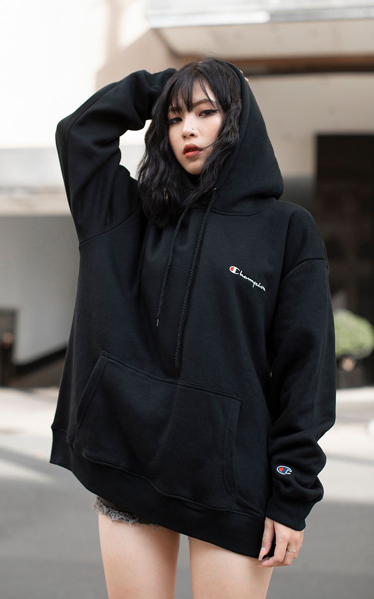 Champion Embroidered Logo Hoodie In Black