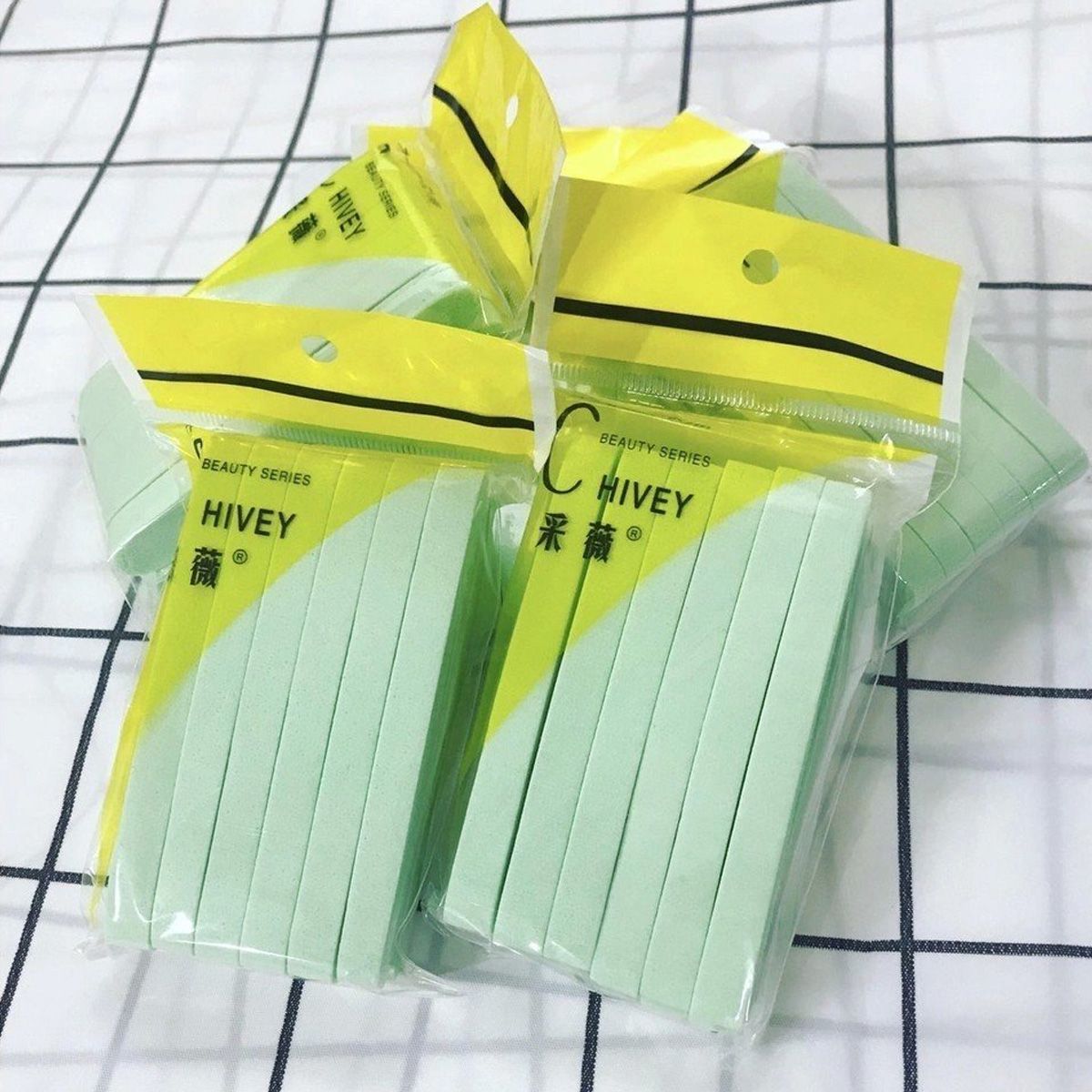 Sét 12 Miếng Bông Mút Nở Rửa Mặt Chivey - U93