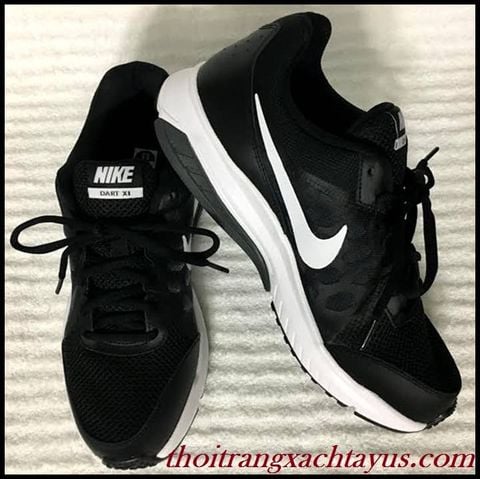 GN 57 - GIẦY THỂ THAO " NIKE " size 8,5 US = 42,5 VN