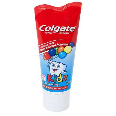 Kem đánh răng Colgate Kids Mild Bubble Fruit Flavor dành cho bé - 90g