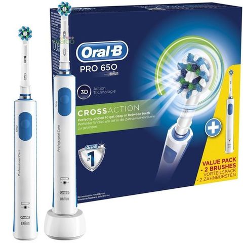 Bộ đôi bàn chải điện Oral-B Pro 650 (690) 3D (220V) - phiên bản Châu Âu