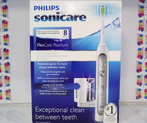 Bàn chải điện Sonicare Series 8 FlexCare Platinum + máy diệt khuẩn HX9181/10