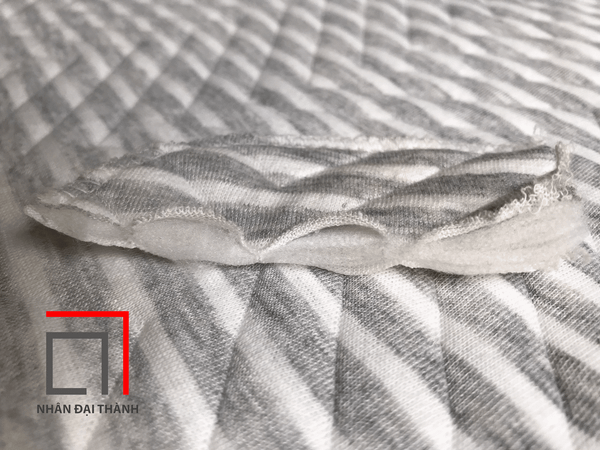 Tấm lót chống thấm 100% cotton dành cho giường y tế có lỗ bô