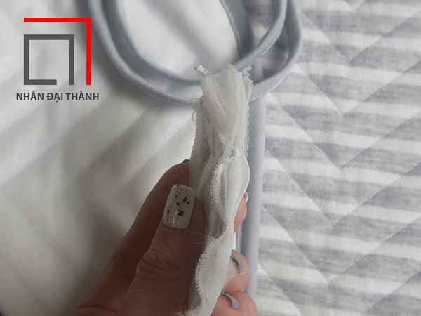 Tấm lót chống thấm 100% cotton khổ nhỏ dành cho giường y tế có lỗ bô