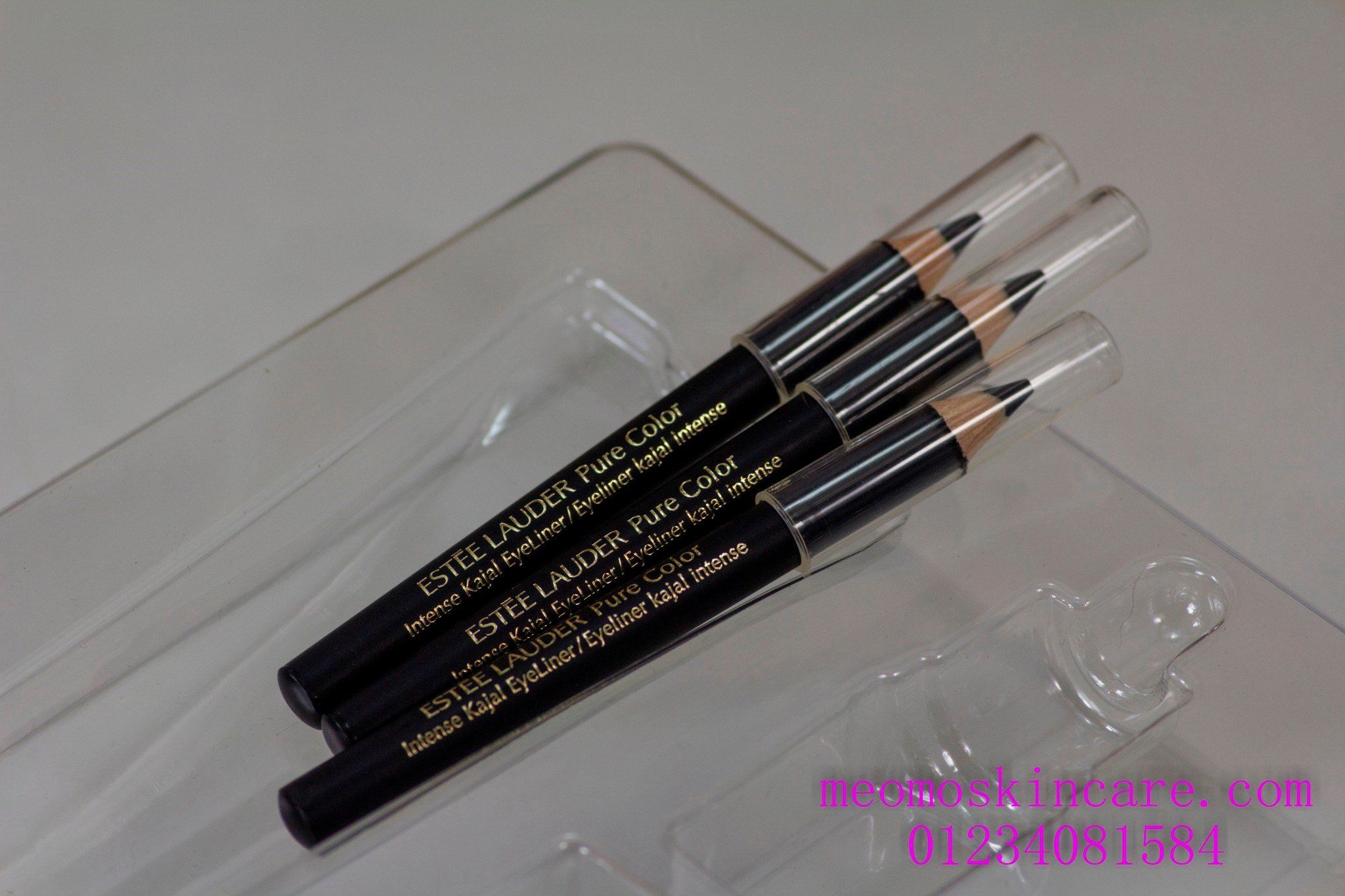 Kẻ mắt Estee Lauder Blackened Black Pure Color Intense Kajal Eyeliner mini