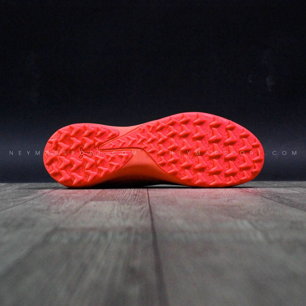 Giày đá bóng PUMA Ultra Ultimate Cage TF Fearless - Fiery Coral/Fizzy Light/PUMA Black 106893-03