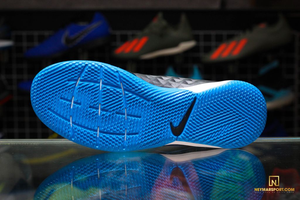 Nike Tiempo Legend 8 Academy IC Under The Radar - Black/Blue Hero