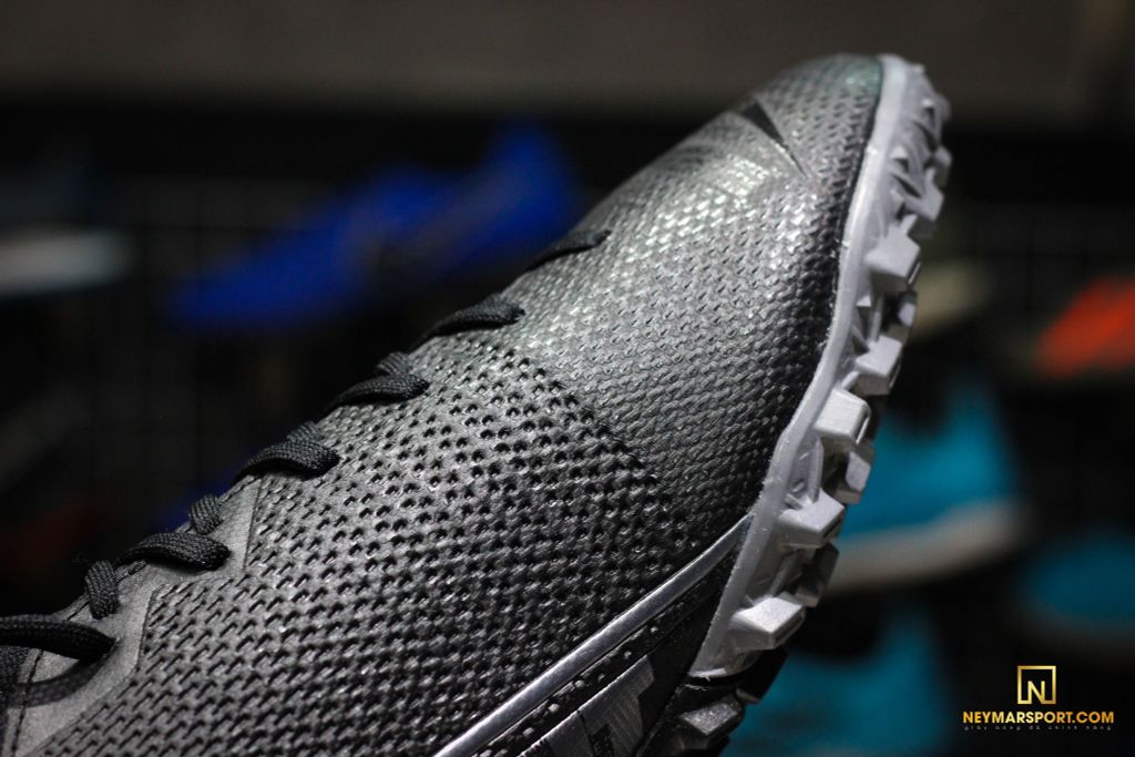 NIKE MERCURIAL SUPERFLY 7 ACADEMY TF UNDER THE RADAR - BLACK/METALLIC COOL GREY
