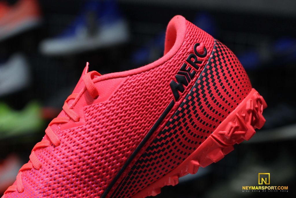 NIKE MERCURIAL VAPOR 13 ACADEMY TF FUTURE LAB - LASER CRIMSON/BLACK