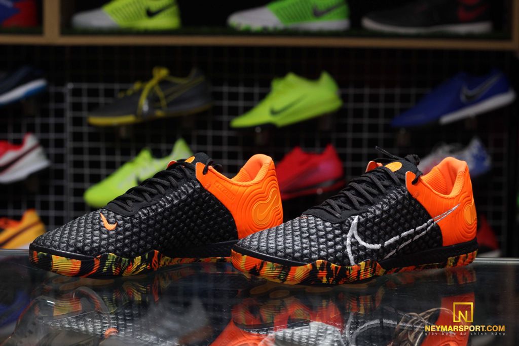 Nike React Gato IC Nightfall - Black/White/Total Orange/Dark Smoke Grey