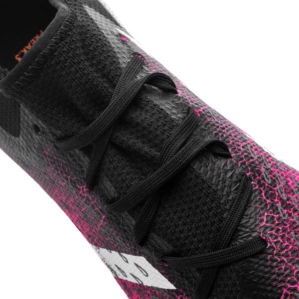 adidas Predator Freak .3 Low TF Superspectral - Core Black/Footwear White/Shock Pink