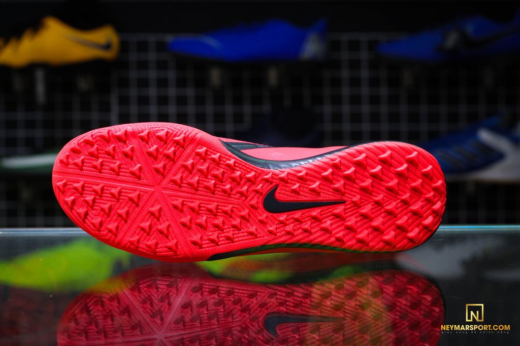 Nike Phantom Venom Academy TF Game Over - Bright Crimson/Black
