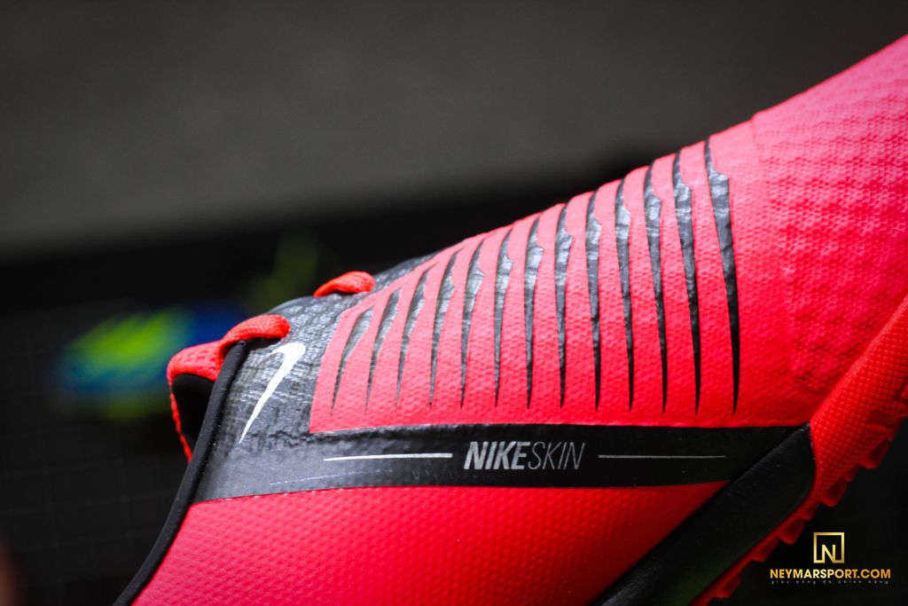 Nike Phantom Venom Academy TF Game Over - Bright Crimson/Black