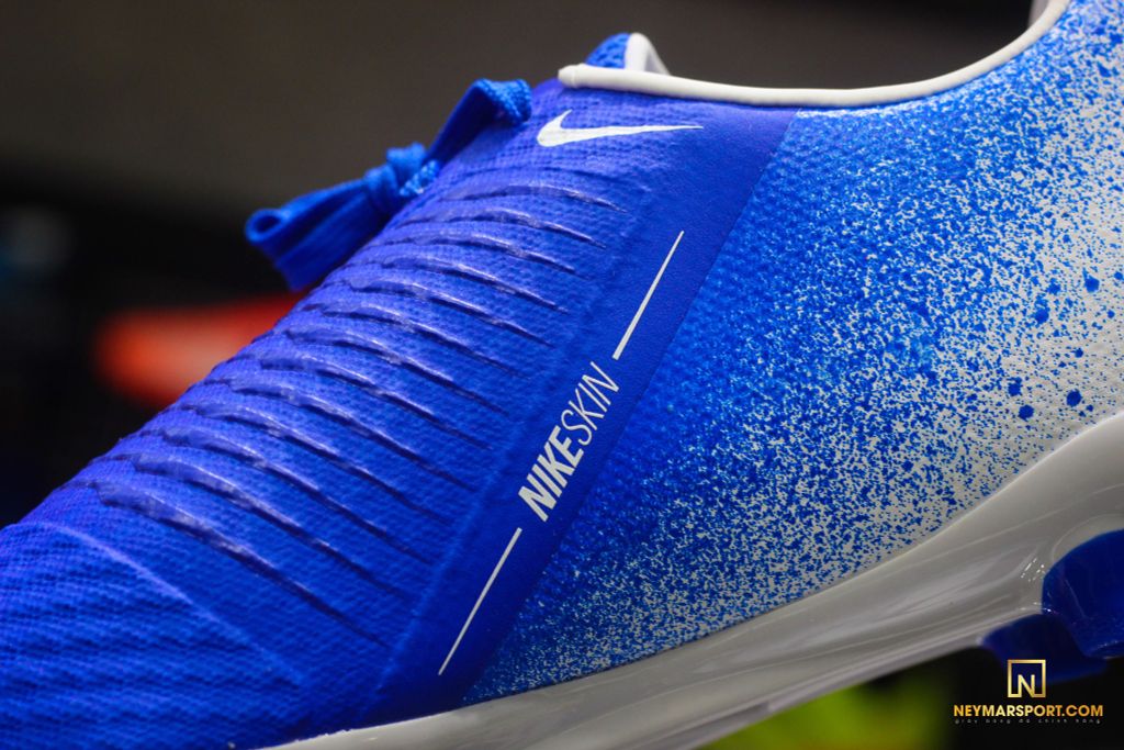 Nike Phantom Venom Academy AG Euphoria - White/Blue/Black