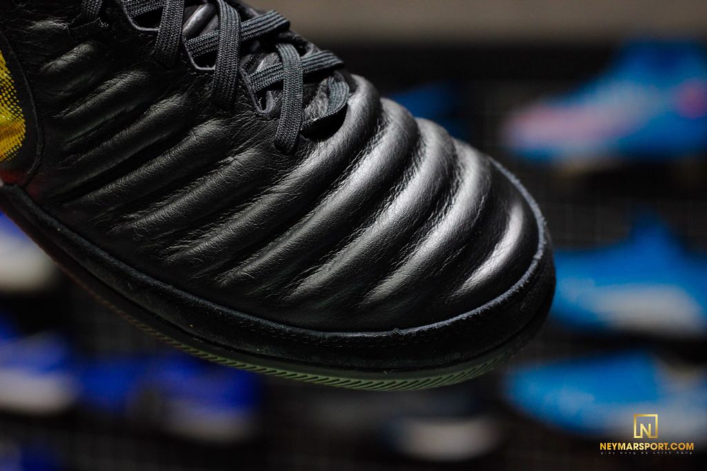 Nike Lunar Legend 7 Pro IC Black Lux - Black/Metallic Vivid Gold