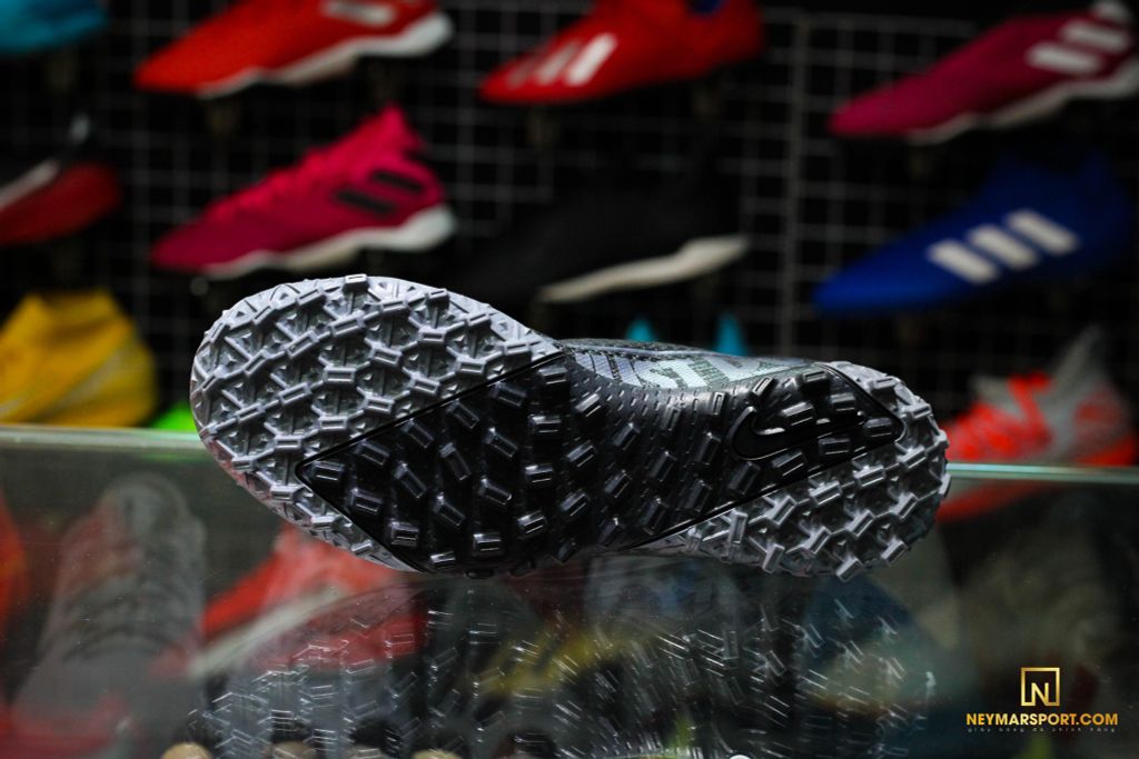 NIKE MERCURIAL SUPERFLY 7 ACADEMY TF UNDER THE RADAR - BLACK/METALLIC COOL GREY KIDS