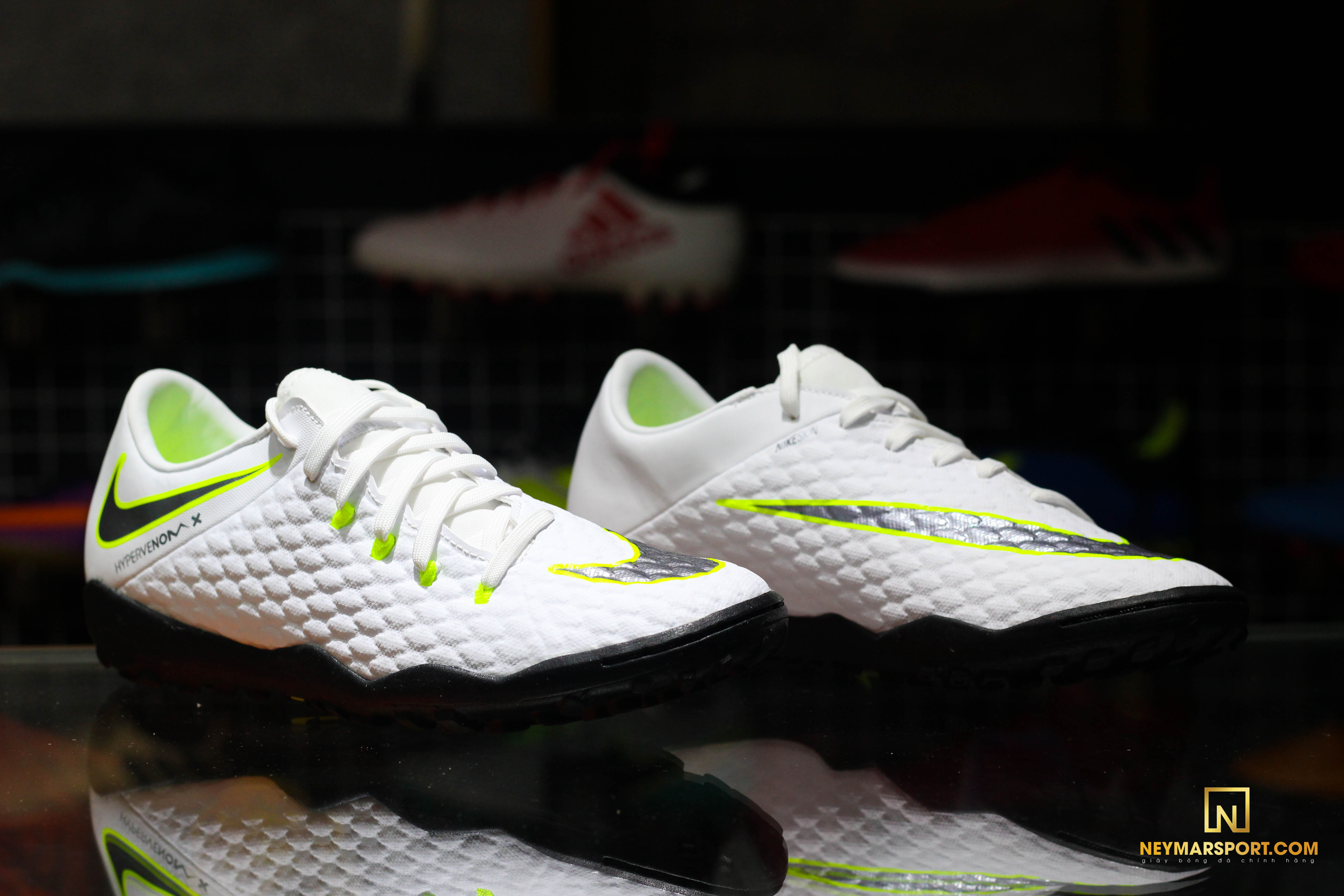 Nike Hypervenom Phantom 3 DF AG PRO Lock in Unisport