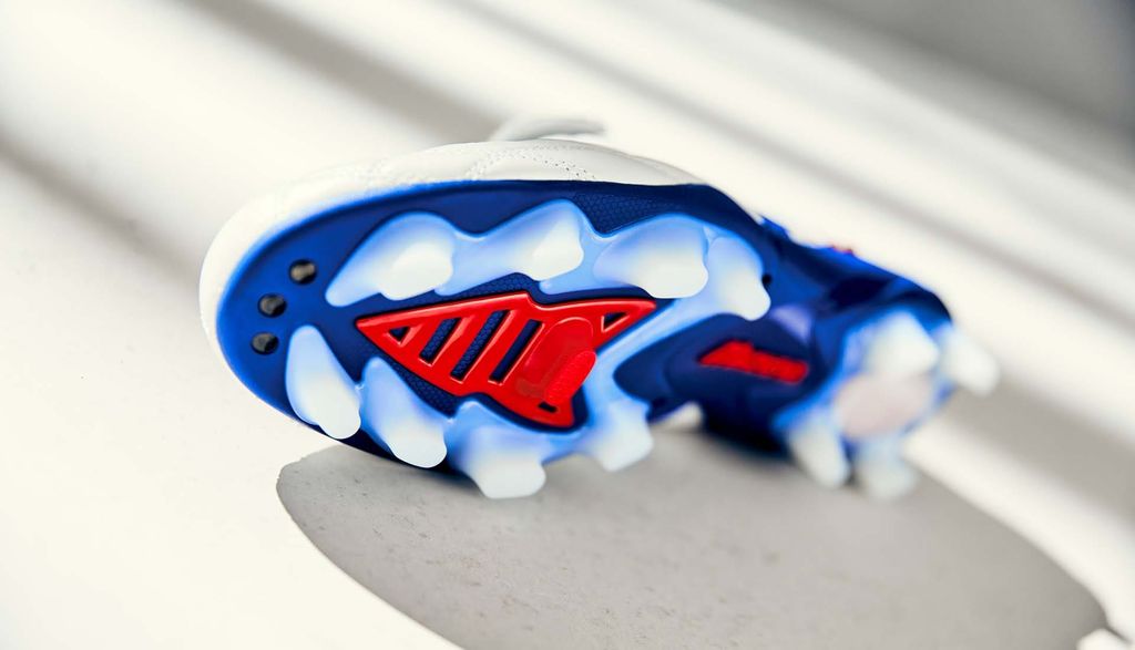 Mizuno Morelia Wave Made in Japan FG - White/Blue LIMITED EDITION PRE-ORDER