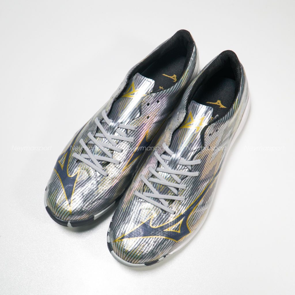 Giày đá bóng Mizuno Alpha II Elite TF Platinum Silver - Galaxy Silver/Gold P1GD256204