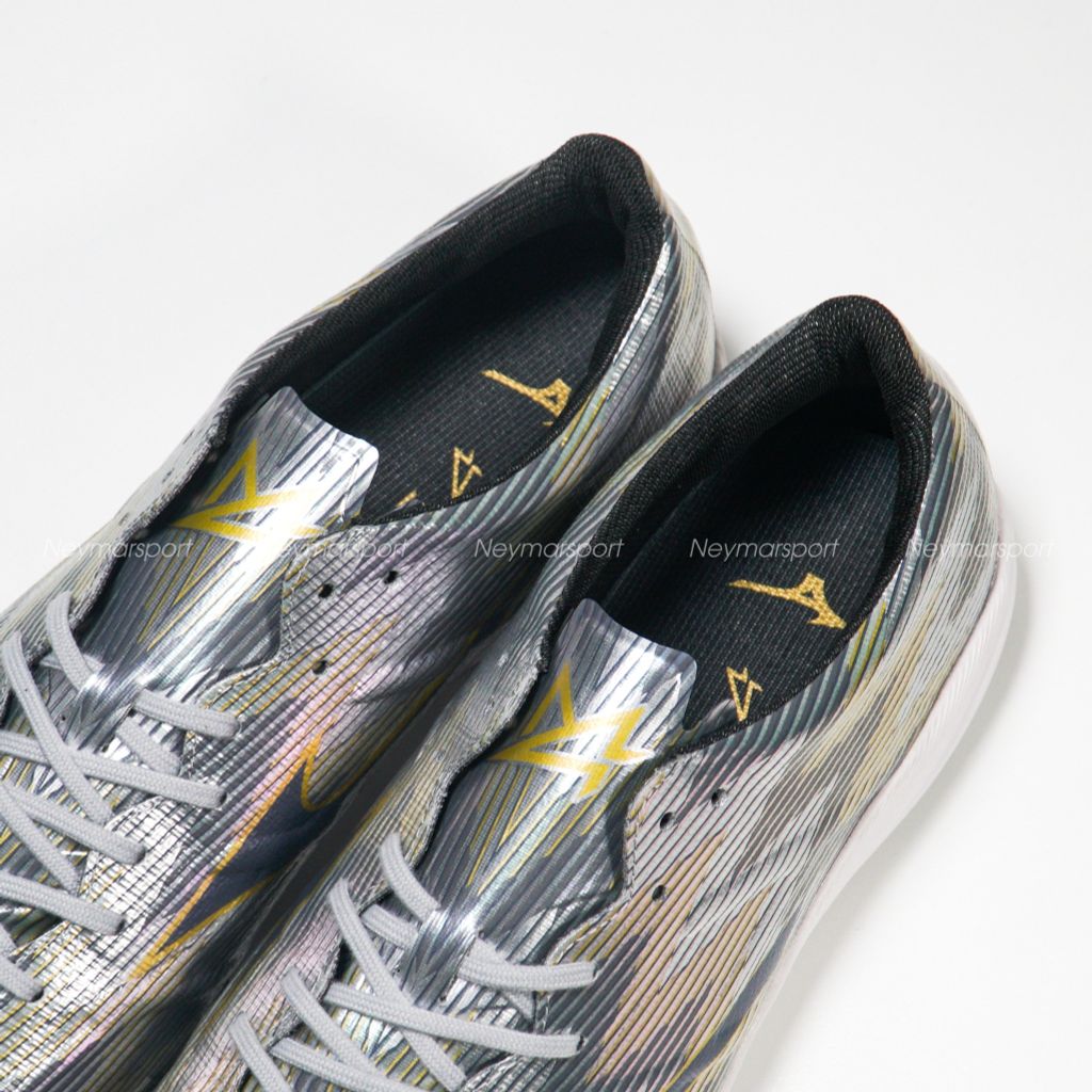 Giày đá bóng Mizuno Alpha II Elite TF Platinum Silver - Galaxy Silver/Gold P1GD256204