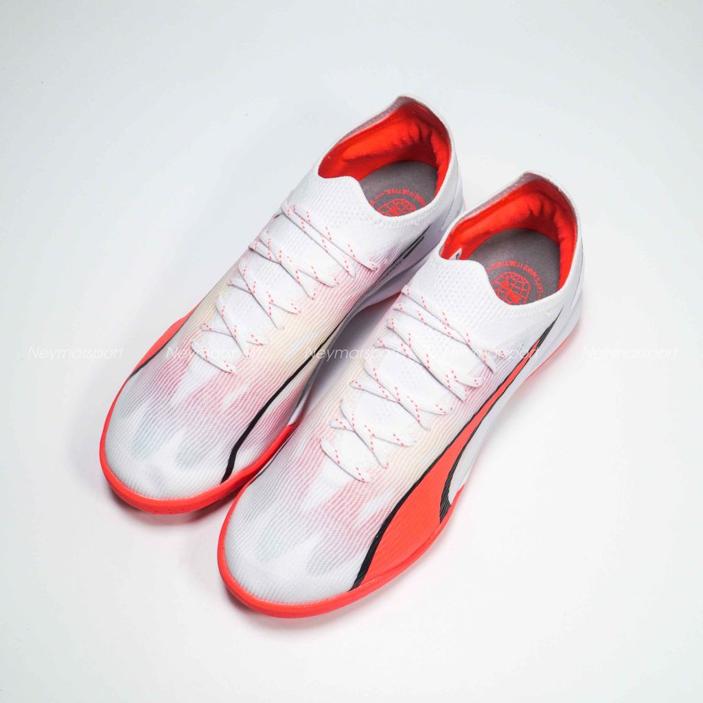 Giày đá bóng PUMA Ultra Ultimate Cage TT Breakthrough - PUMA White/PUMA Black/Fire Orchid 107502-01