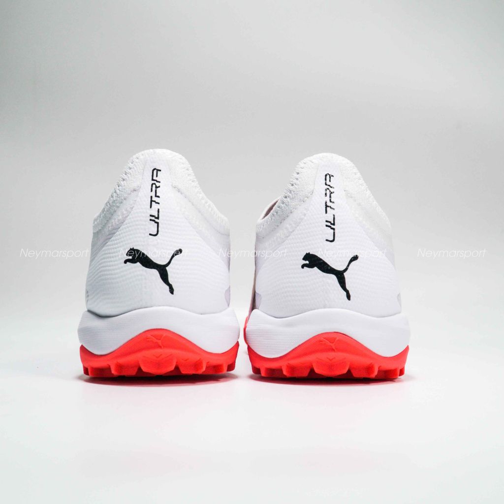 Giày đá bóng PUMA Ultra Ultimate Cage TT Breakthrough - PUMA White/PUMA Black/Fire Orchid 107502-01