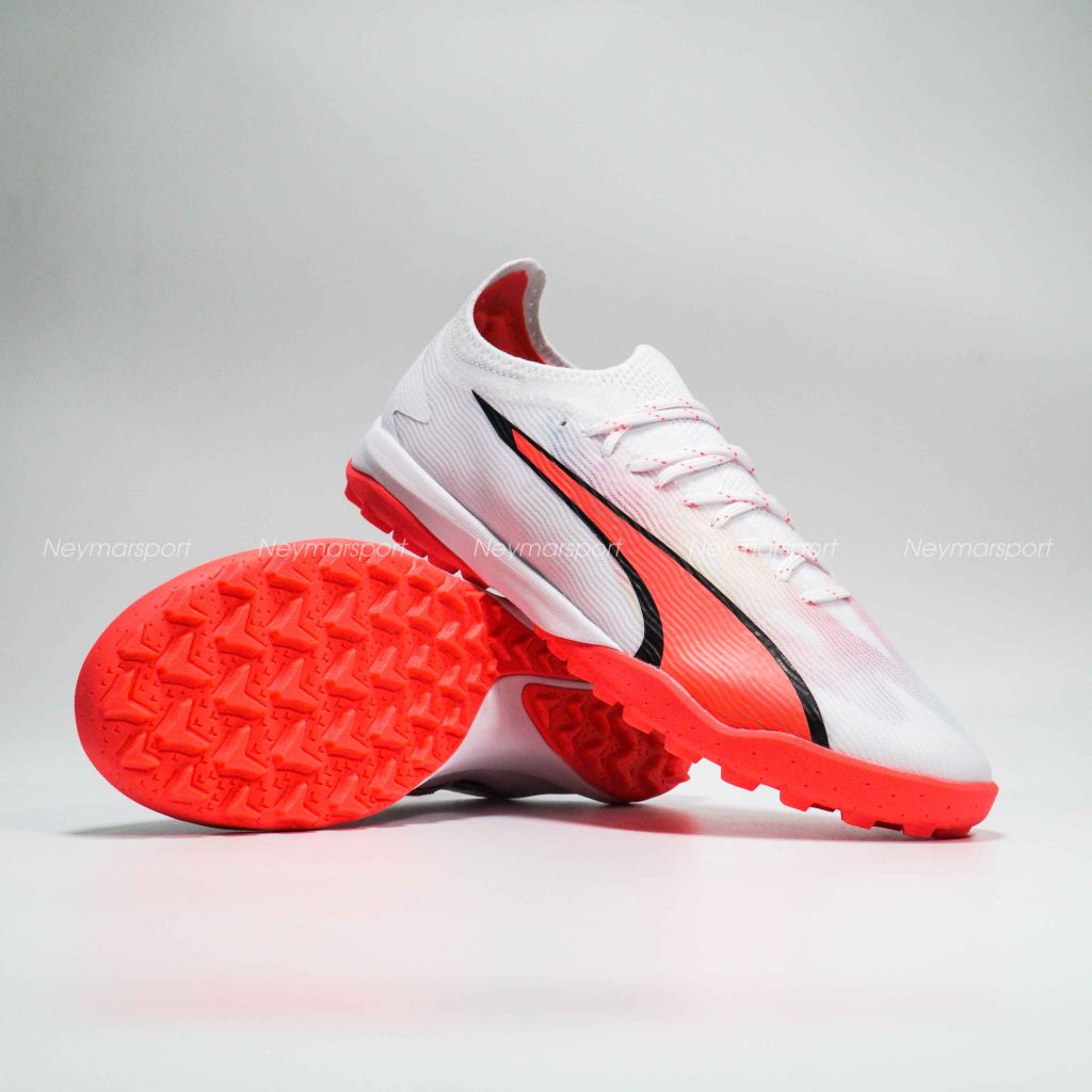 Giày đá bóng PUMA Ultra Ultimate Cage TT Breakthrough - PUMA White/PUMA Black/Fire Orchid 107502-01