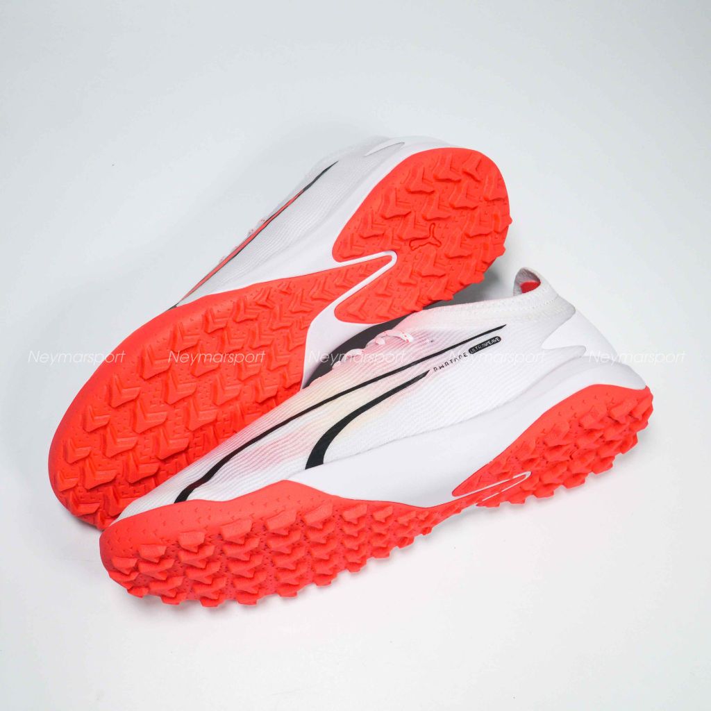 Giày đá bóng PUMA Ultra Ultimate Cage TT Breakthrough - PUMA White/PUMA Black/Fire Orchid 107502-01