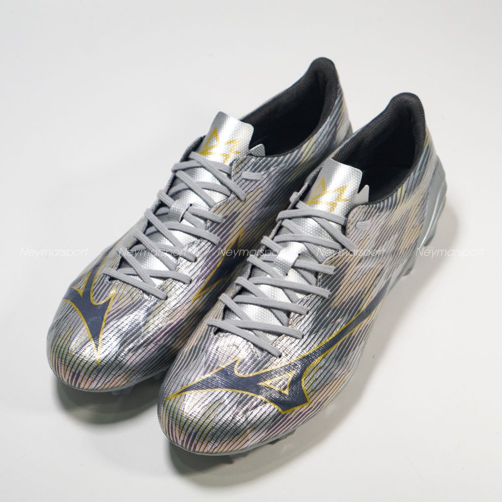 Giày đá bóng Mizuno Alpha II Pro FG Platinum Silver - Galaxy Silver/Gold P1GA256404