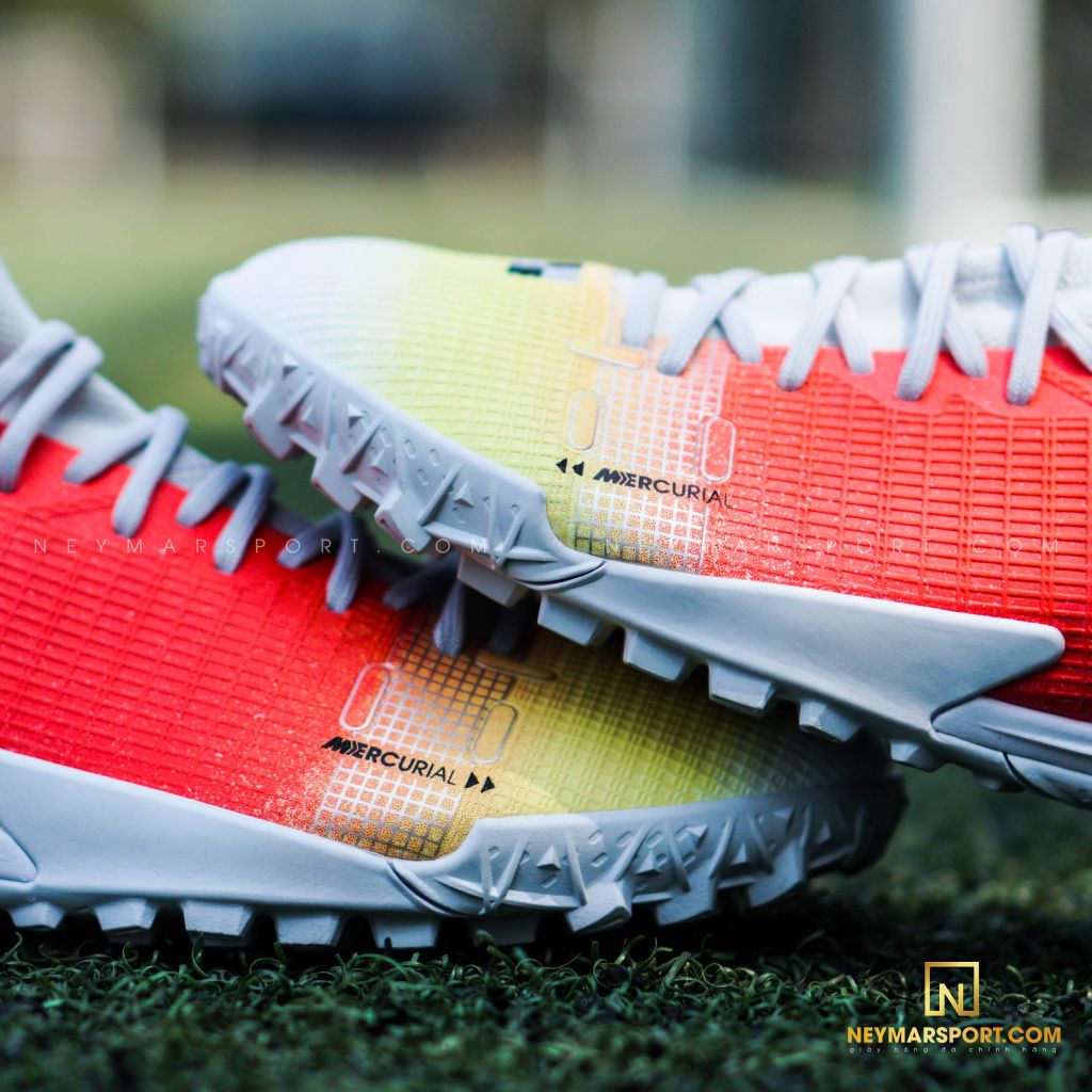 Nike Mercurial Superfly 8 Academy TF Dream Speed 4 - White/Bright Mango