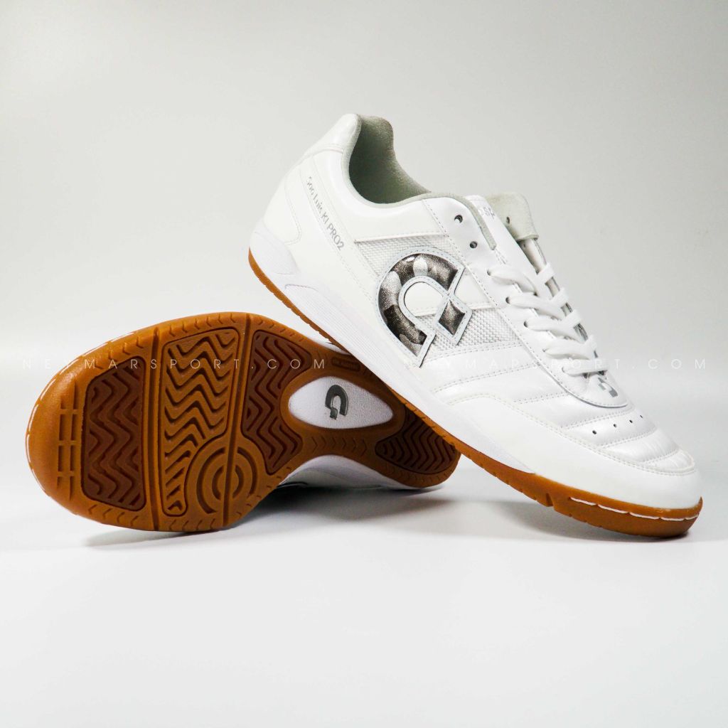 Giày đá banh Desporte Sao Luis KI PRO II IC DS1935 - White/Black