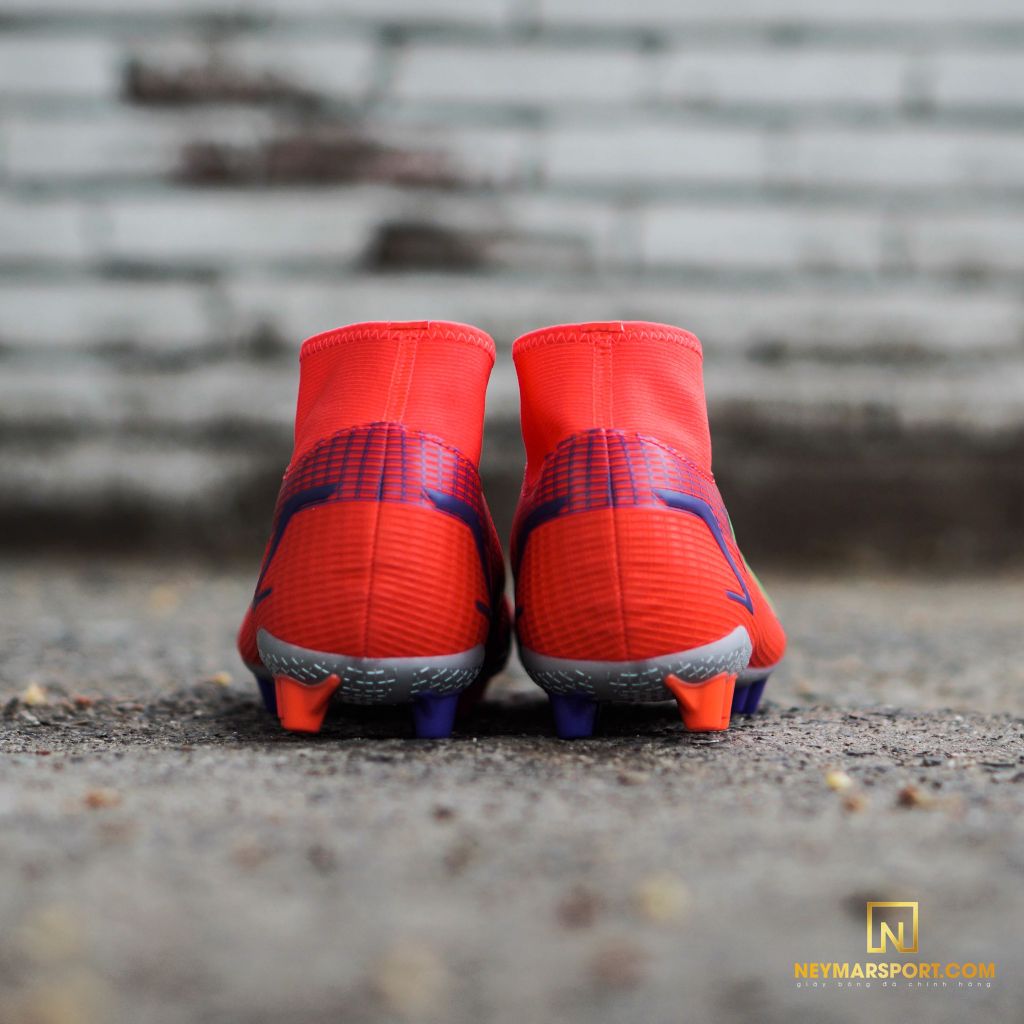 Nike Mercurial Superfly 8 Academy AG Spectrum - Bright Crimson/Metallic Silver