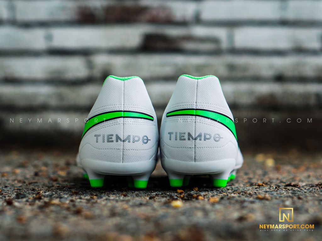 Nike Tiempo Legend 8 Club MG Spectrum - Platinum Tint/Rage Green