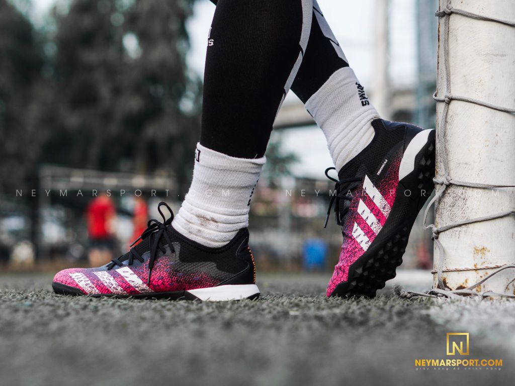adidas Predator Freak .3 Low TF Superspectral - Core Black/Footwear White/Shock Pink